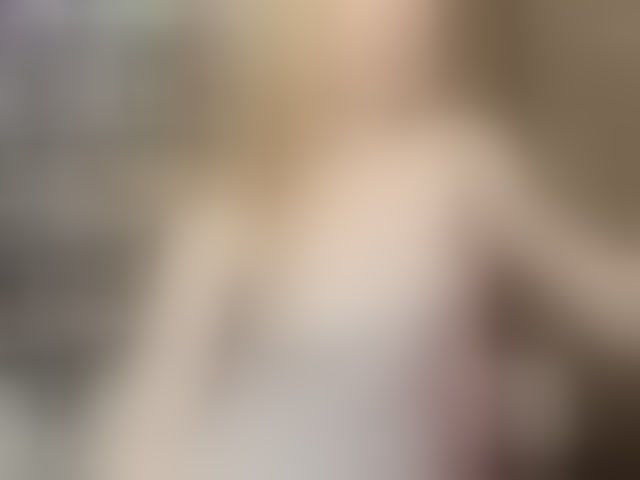 Live sex webcam photo for IamLoli #294069872