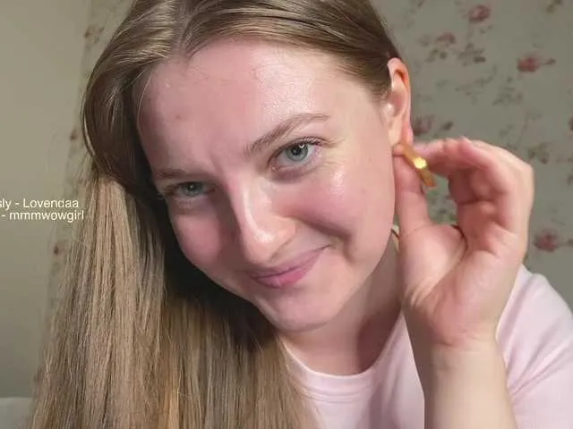 Live sex webcam photo for IamLovenda #291689068