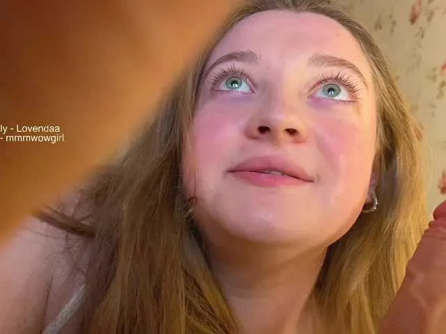 Live sex webcam photo for IamLovenda #291779559