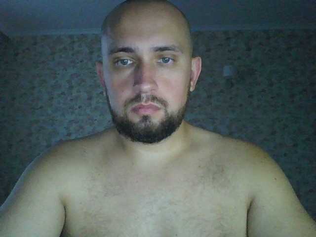 Live sex webcam photo for IamZevs #276640236