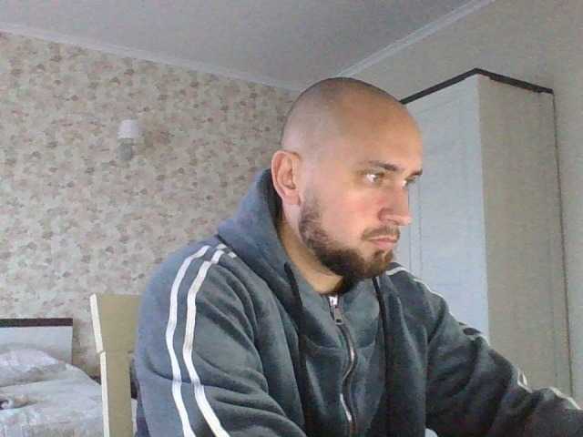 Live sex webcam photo for IamZevs #276701160