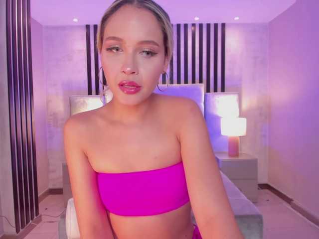 Live sex webcam photo for IbizaX #271878193