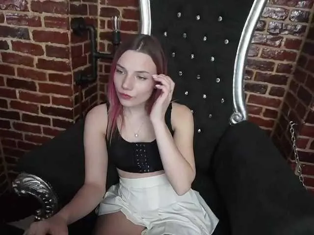 Live sex webcam photo for IceDanielle #273093833