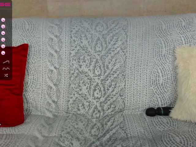 Live sex webcam photo for Icehotangel #273661407