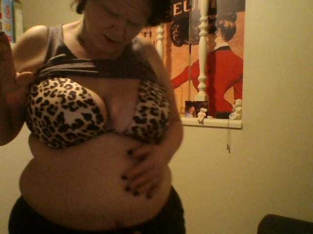 Live sex webcam photo for Iceyb #271953942