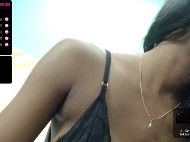 Live sex webcam photo for IdaaraSmith #272577805