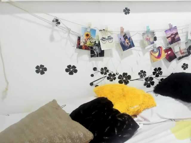 Live sex webcam photo for Ikaika-vayu #273873046