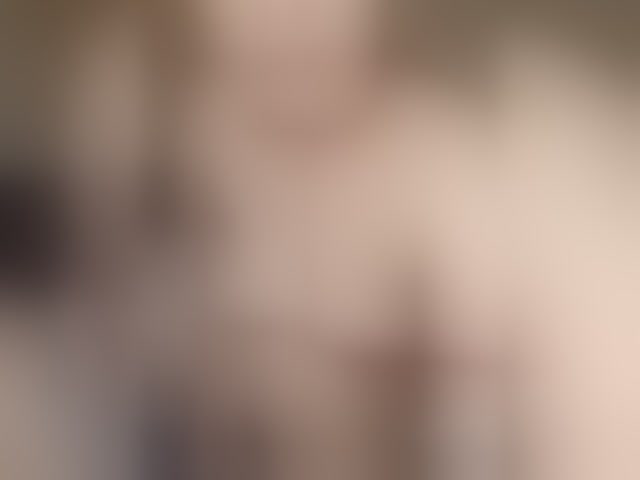 Live sex webcam photo for Ilona-9 #294196718