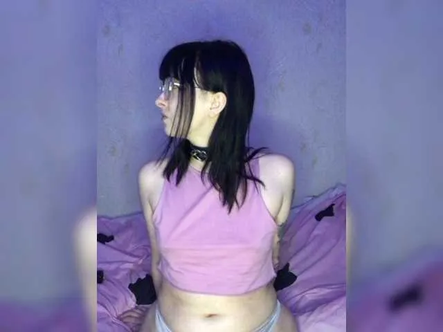 Live sex webcam photo for IlonaSai #277557520