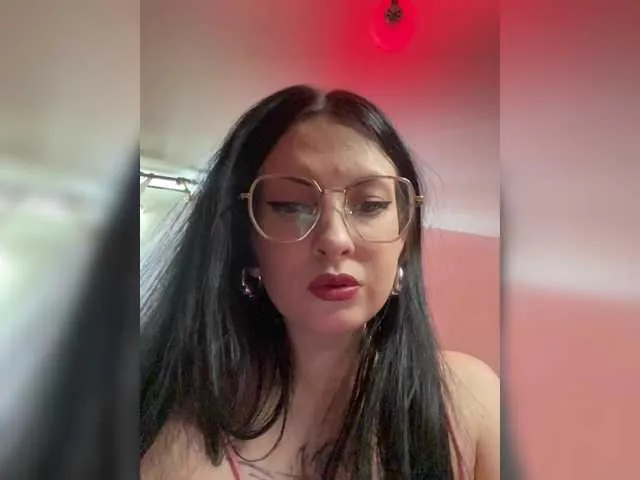 Live sex webcam photo for IlonaSai #290896301