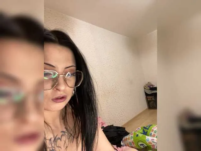 Live sex webcam photo for IlonaSai #292089049