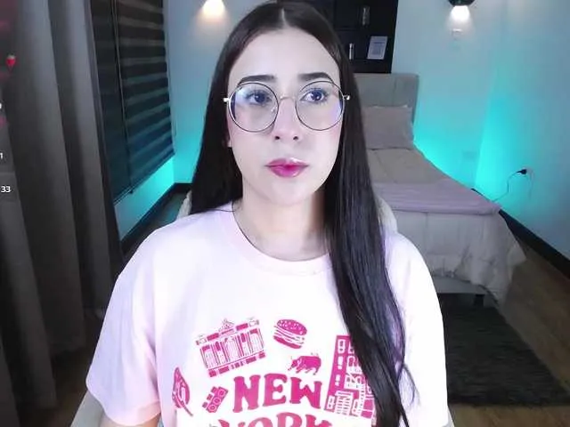 Live sex webcam photo for Im-Kitty #292167360