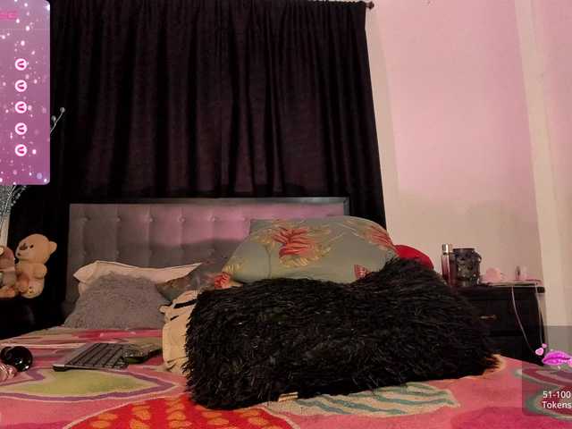 Live sex webcam photo for ImLiaa #276960073