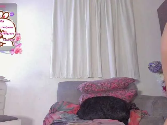 Live sex webcam photo for ImLiaa #290955166