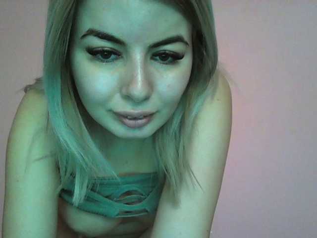 Live sex webcam photo for Imagicgirl98 #272643661