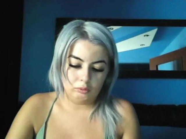 Live sex webcam photo for Imagicgirl98 #273803179