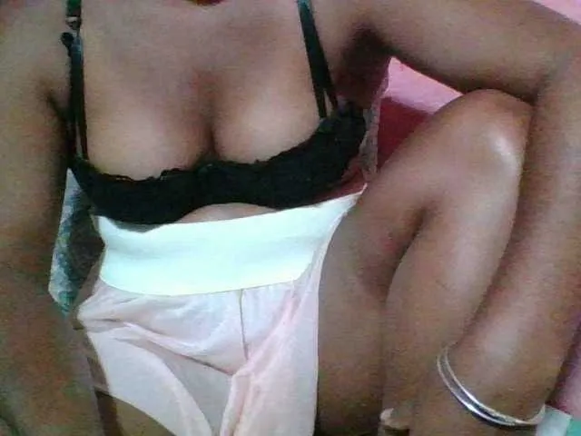Live sex webcam photo for Imanoellah #292201742