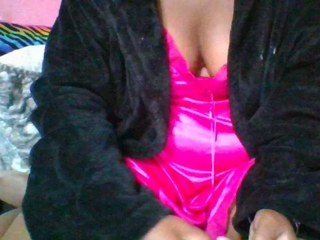 Live sex webcam photo for Imanoellah #292267891