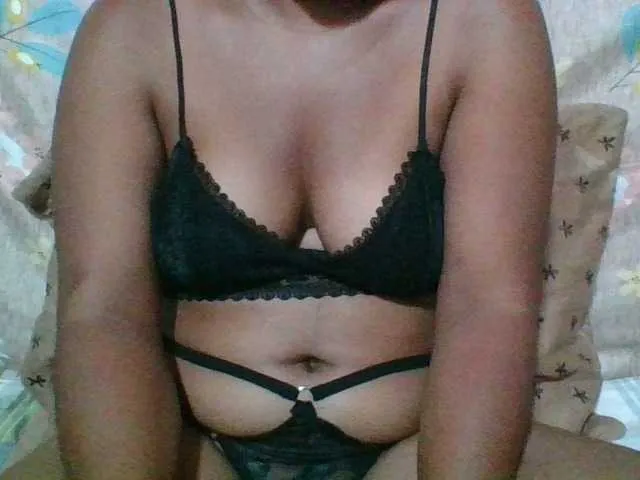 Live sex webcam photo for Imanoellah #292287957