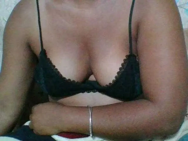 Live sex webcam photo for Imanoellah #292289261