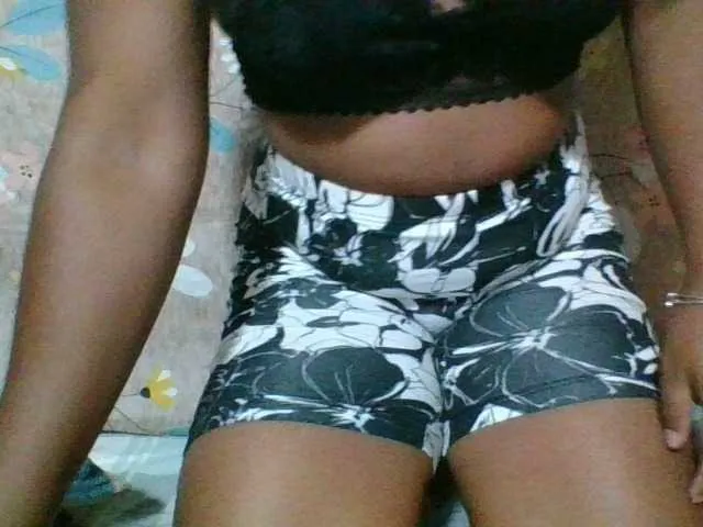 Live sex webcam photo for Imanoellah #292296315