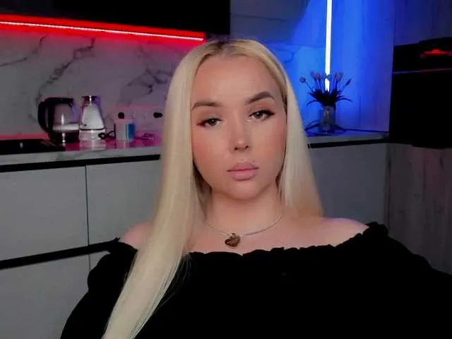 Live sex webcam photo for In-your-fucking-mind #290297574
