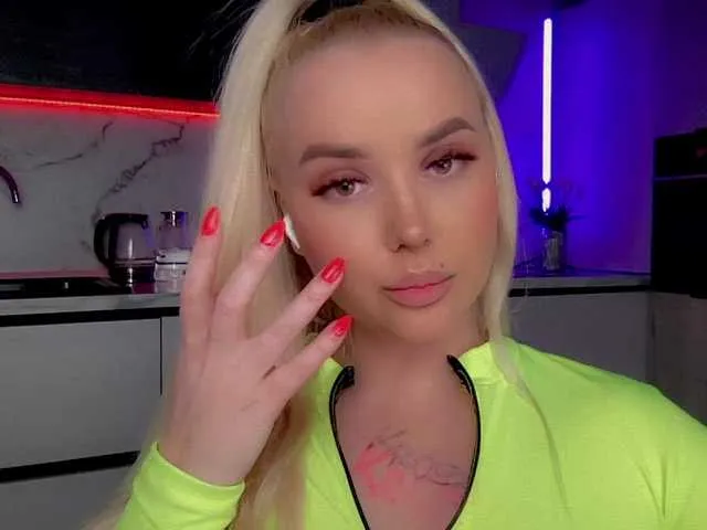 Live sex webcam photo for In-your-fucking-mind #290375285