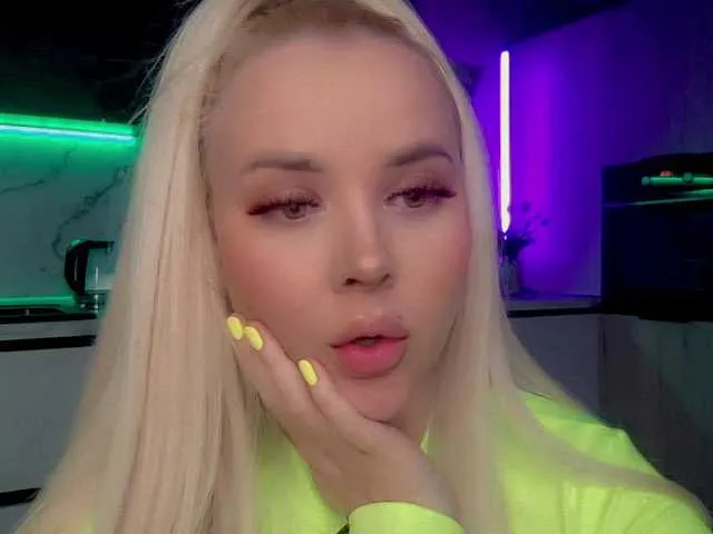 Live sex webcam photo for In-your-fucking-mind #290533482