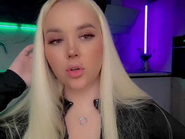 Live sex webcam photo for In-your-fucking-mind #290742959