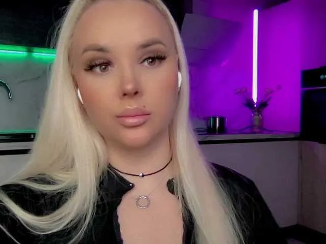 Live sex webcam photo for In-your-fucking-mind #291051516