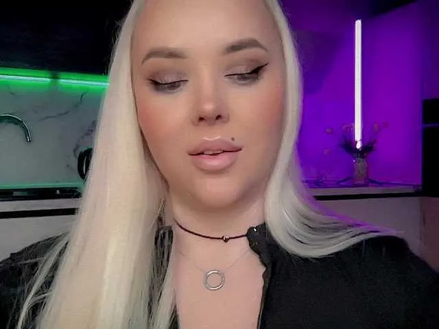Live sex webcam photo for In-your-fucking-mind #291070478