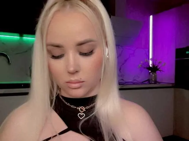 Live sex webcam photo for In-your-fucking-mind #291322502