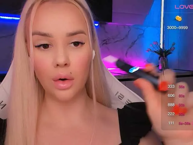 Live sex webcam photo for In-your-fucking-mind #291823164