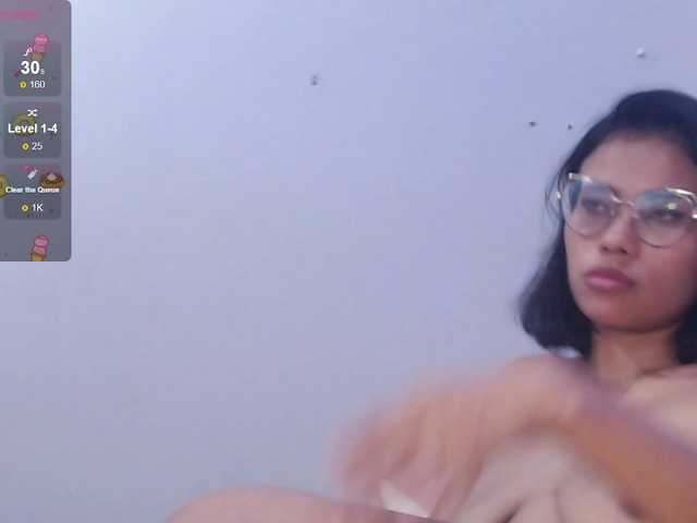 Live sex webcam photo for InaVelez #278069409