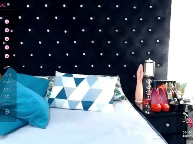 Live sex webcam photo for InannaIshtar1 #276095060