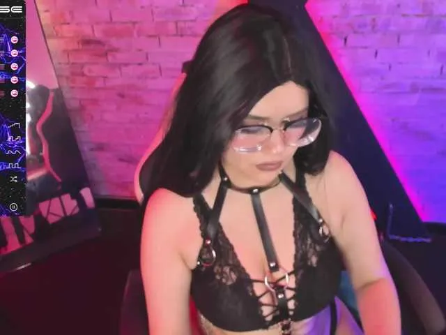 Live sex webcam photo for Inaradelrey #272550043