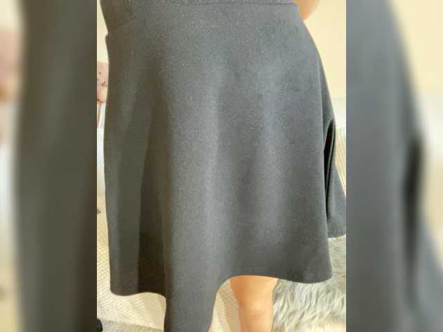 Live sex webcam photo for Incredible123 #276397254