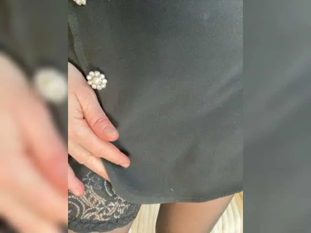 Live sex webcam photo for Incredible123 #277237109