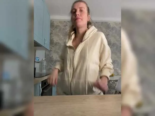 Live sex webcam photo for Incredible123 #291020243