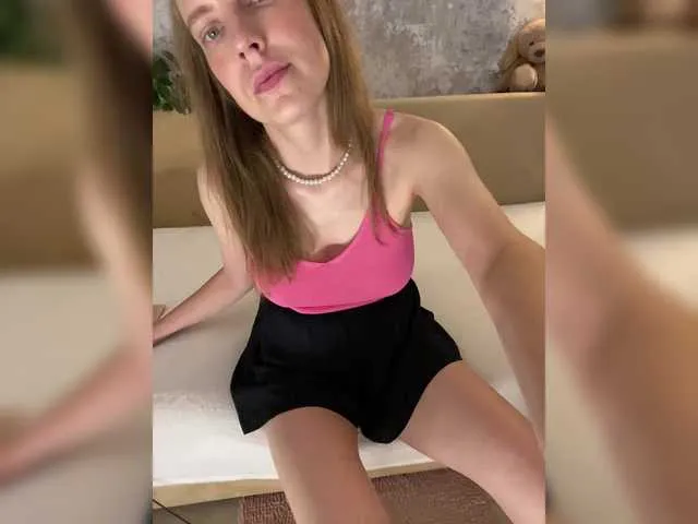 Live sex webcam photo for Incredible123 #291295012