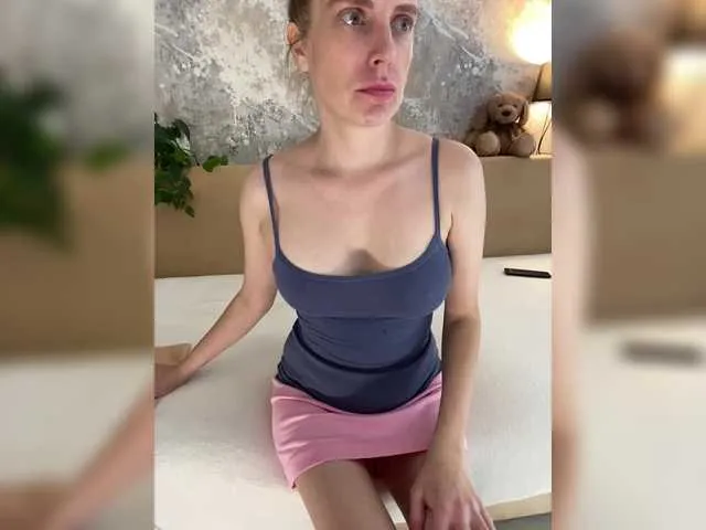 Live sex webcam photo for Incredible123 #291891978