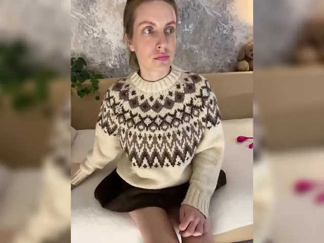 Live sex webcam photo for Incredible123 #292314921