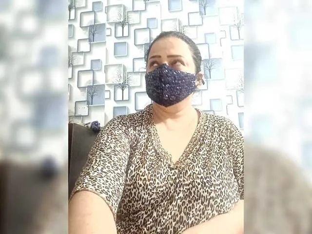 Live sex webcam photo for IndianEsha #291830388