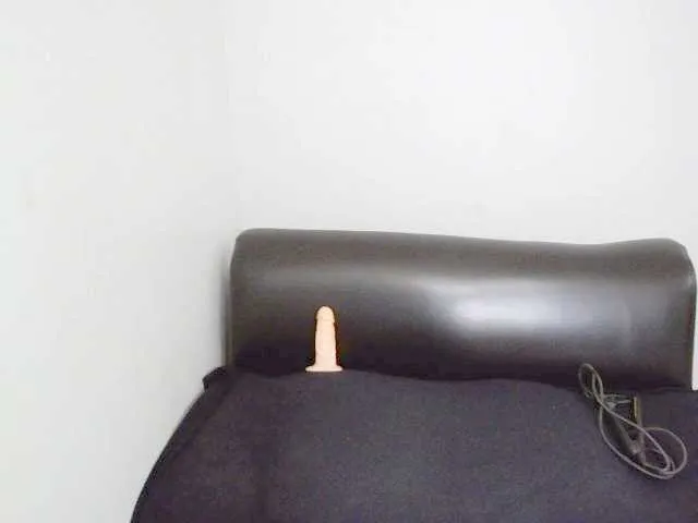 Live sex webcam photo for IndianMary00 #273072496