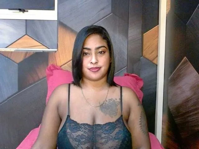 Live sex webcam photo for IndianShine #293815256