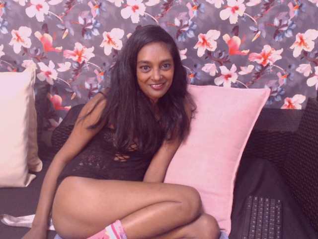 Live sex webcam photo for IndianSutraX #275545262