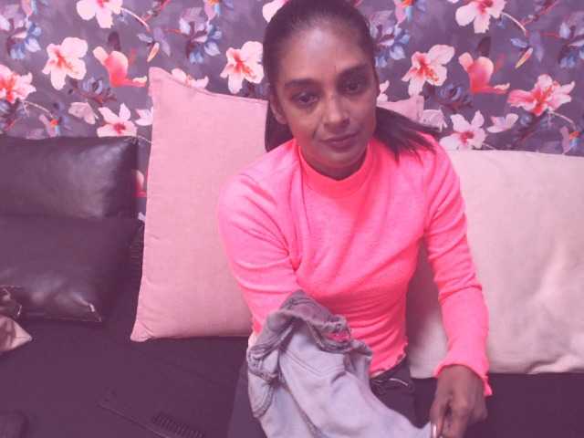 Live sex webcam photo for IndianSutraX #275899433