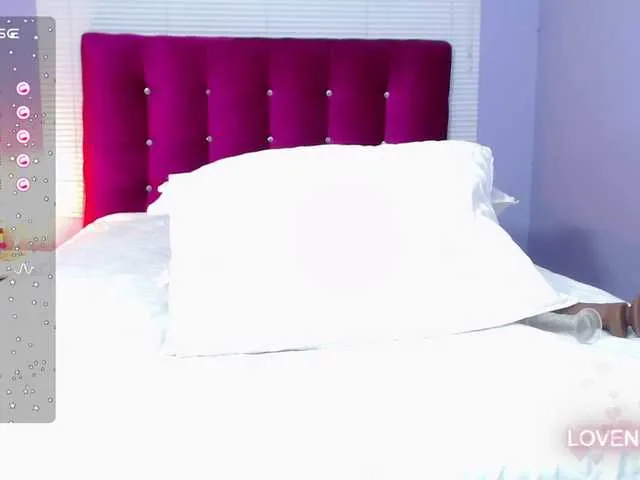 Live sex webcam photo for Indiancutiie #278211845