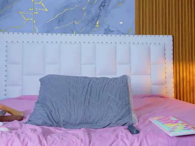 Live sex webcam photo for Indiancutiie #291755132