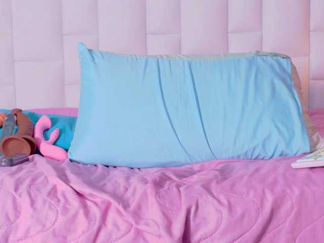 Live sex webcam photo for Indiancutiie #291970186